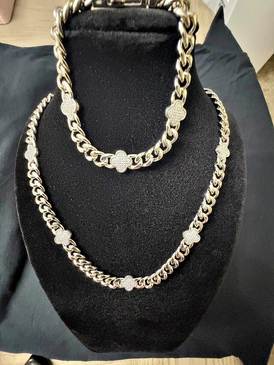 Jewelry - Chain Necklace Set Like
